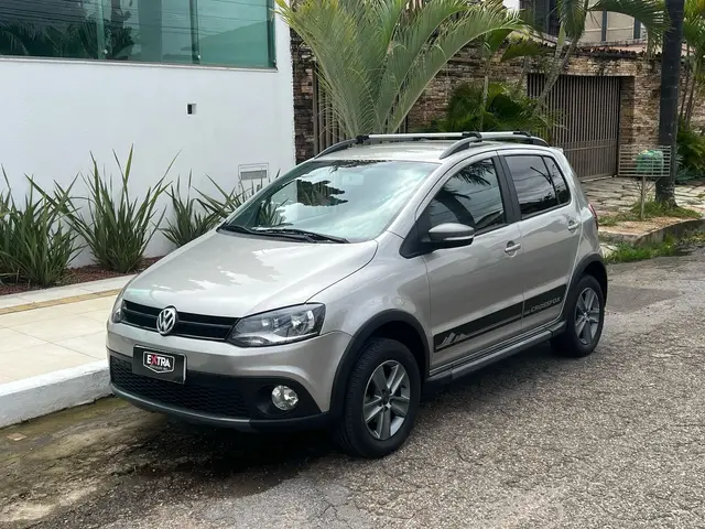 Carro Volkswagen CrossFox 2012 1.6 VHT (Flex)
