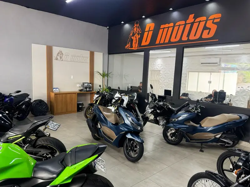 Honda PCX 160 DLX ABS
