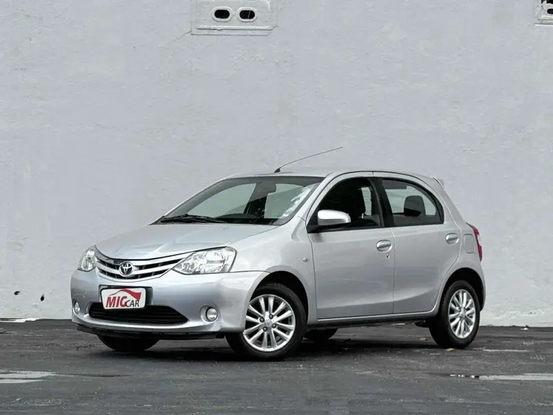 Toyota Etios Sedan XLS 1.5 (Flex)