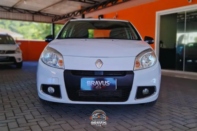 Carro Renault Sandero 2012 Privilège 1.6 8V Hi-Torque (flex)