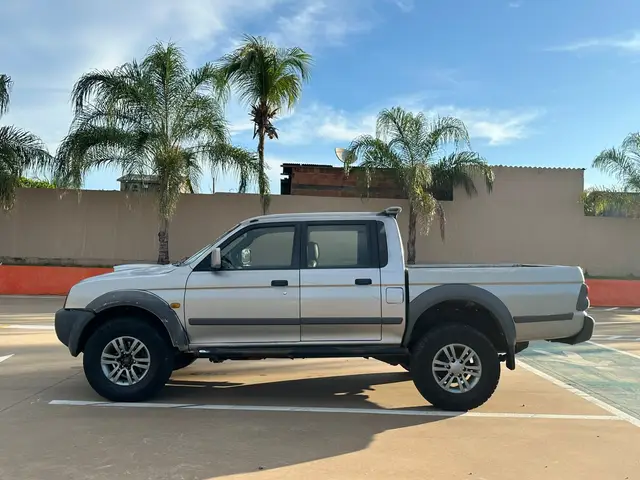 Carro Mitsubishi L200 Triton Outdoor 2008 L 200 Outdoor HPE 4x4 2.5 (cab. dupla)