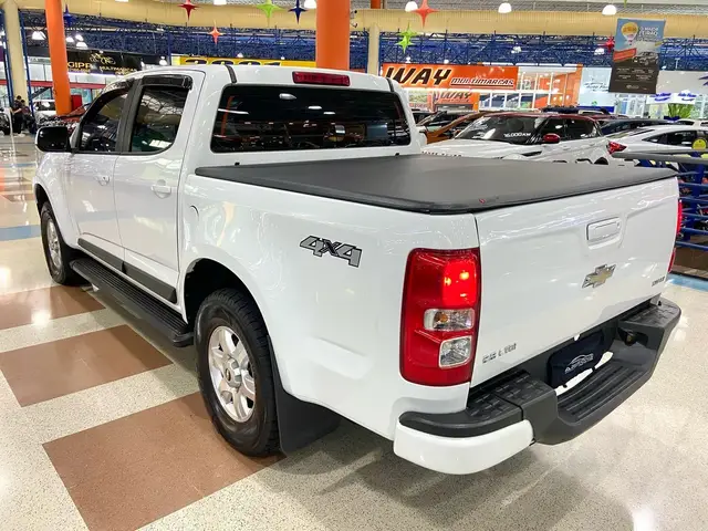Carro Chevrolet S10 Cabine Dupla 2014 S10 2.8 CTDI LT 4WD (Cabine Dupla)