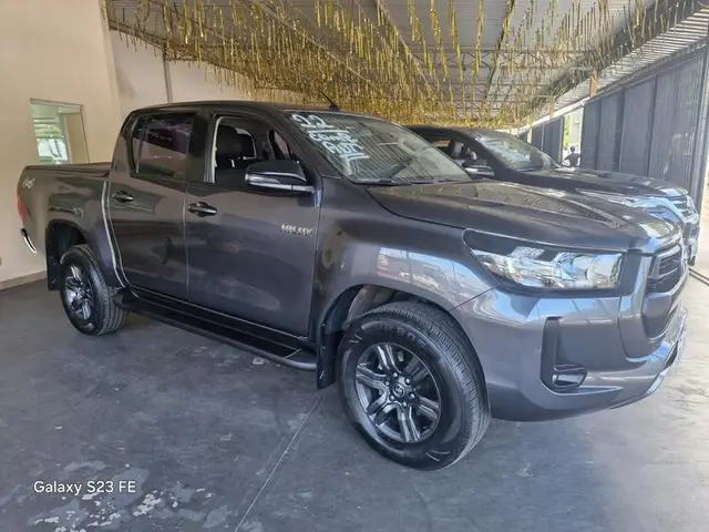 Carro Toyota Hilux Cabine Dupla 2022 SR 2.8 TDI CD 4x4 (Aut)