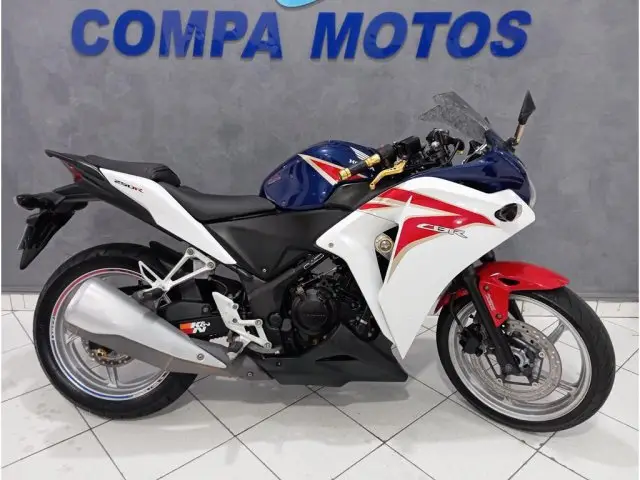 Honda CBR 250R (ABS)