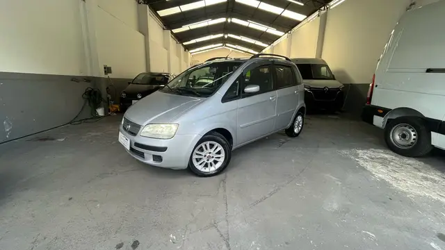 Carro Fiat Idea 2010 ELX 1.4 (Flex)