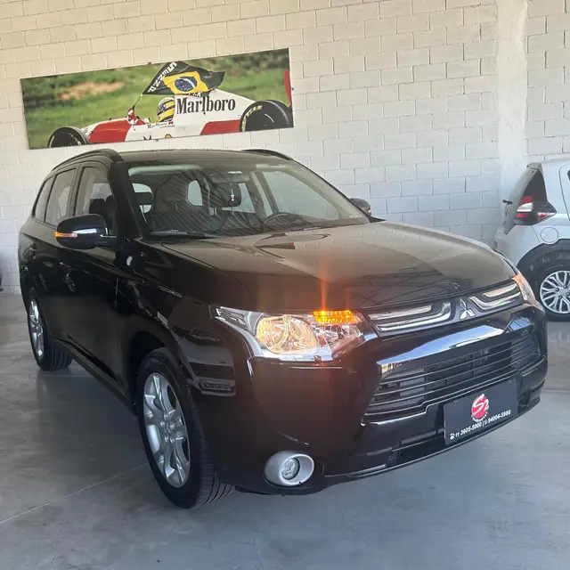 Carro Mitsubishi Outlander 2015 2.0 16V CVT