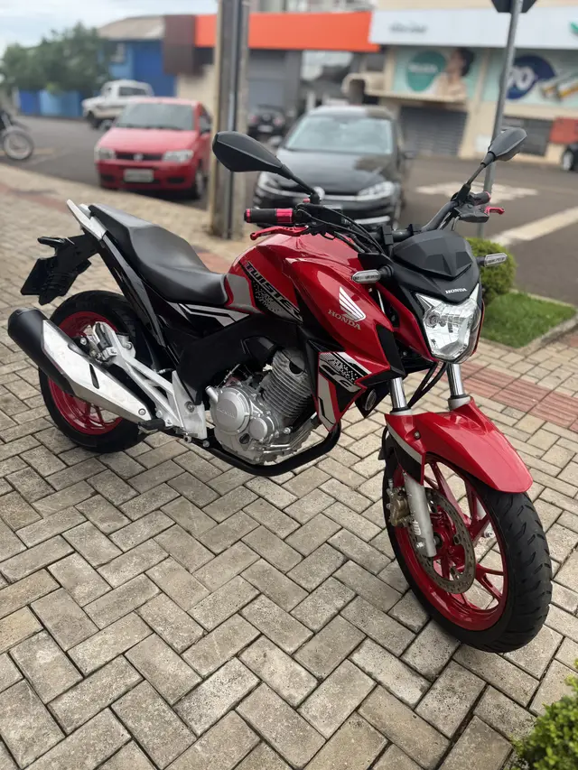 Carro Honda CB 250F Twister 2021 (CBS)