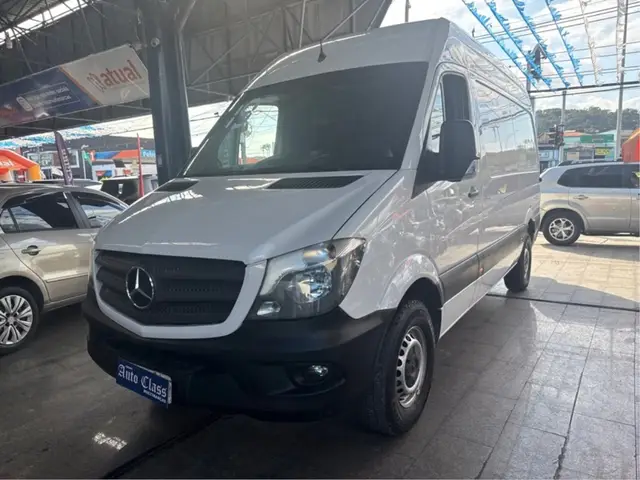 Carro Mercedes-Benz Sprinter 2019 Chassi 313 CDI Street  Extra-Longo