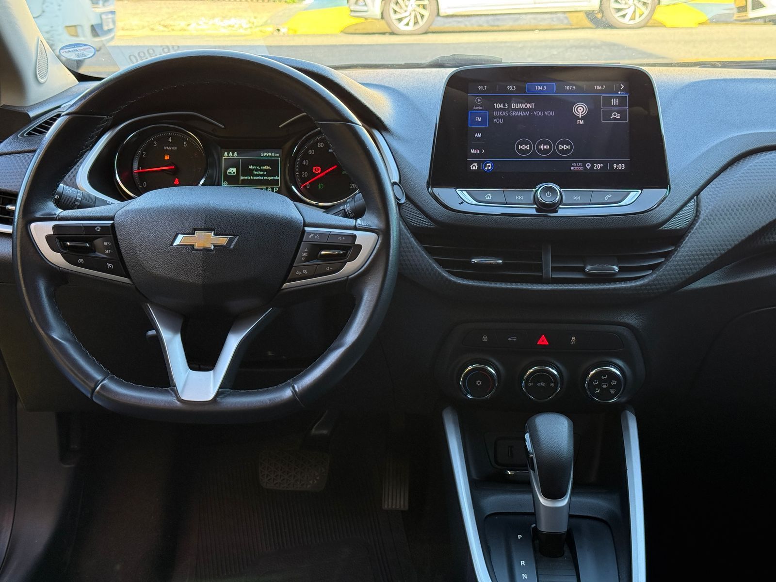 Chevrolet Onix Plus