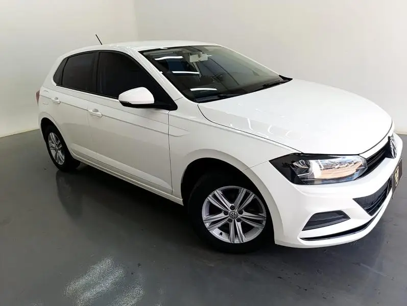 Volkswagen Polo 1.0 MPI (Flex)