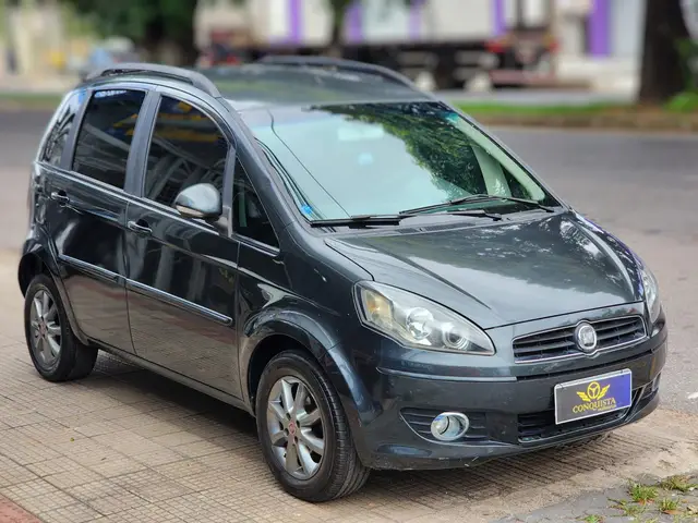 Carro Fiat Idea 2011 Attractive 1.4 8V (Flex)