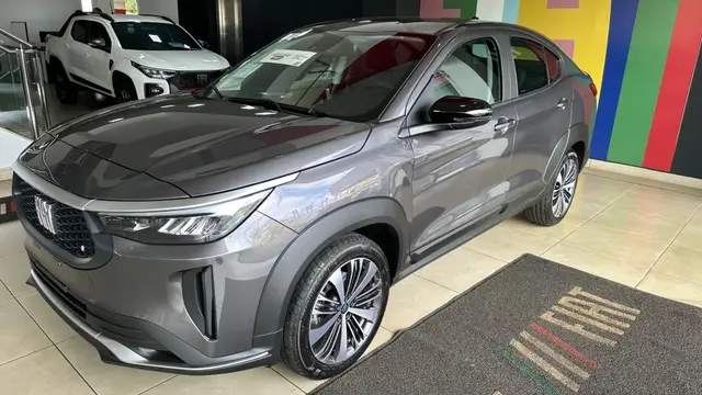Carro Fiat Fastback 2025 Impetus T200 Hybrid