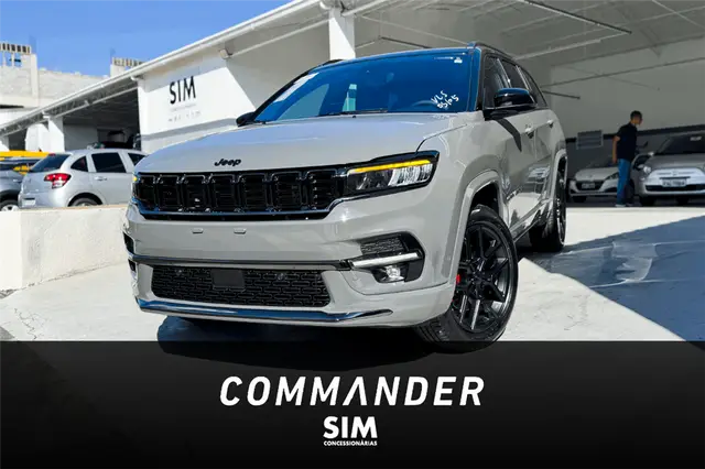 Carro Jeep Commander 2025 Blackhawk 2.0 Hurricane