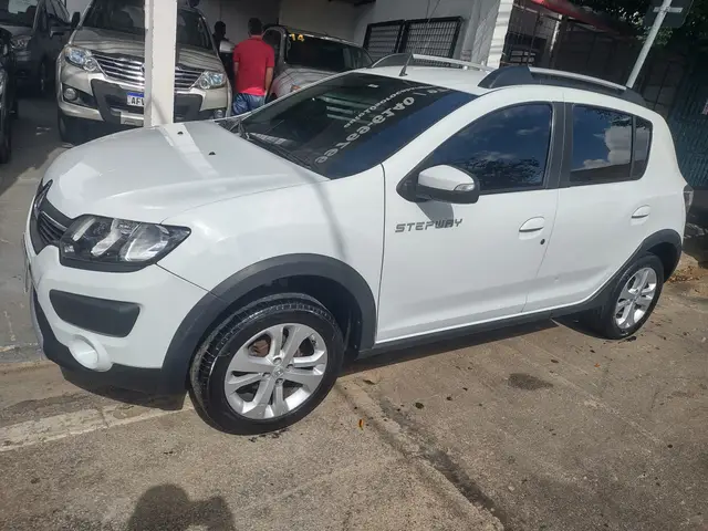 Carro Renault Sandero Stepway 2016 1.6 8V (Flex)