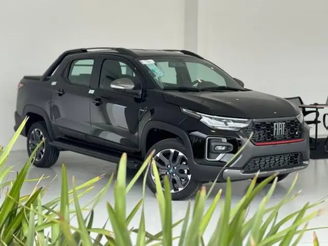 Carro Fiat Strada 2025 Ultra 1.0 Turbo