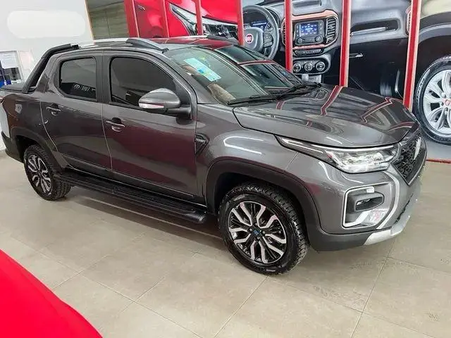 Carro Fiat Strada 2025 Ranch 1.0 Flex Turbo CD Aut.