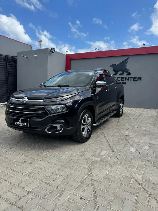 Carro Fiat Toro 2018 Freedom 2.4 TigerShark AT9 (Flex)