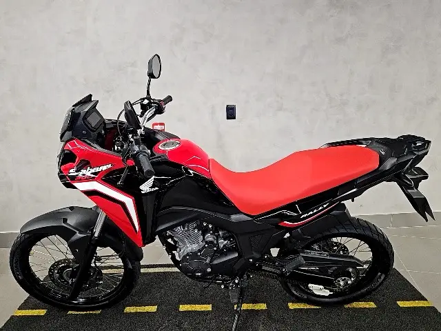 Carro Honda XRE Sahara 300 2024 Rally