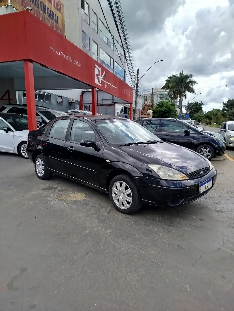 Ford Focus Sedan GLX 1.6 8V (Flex)