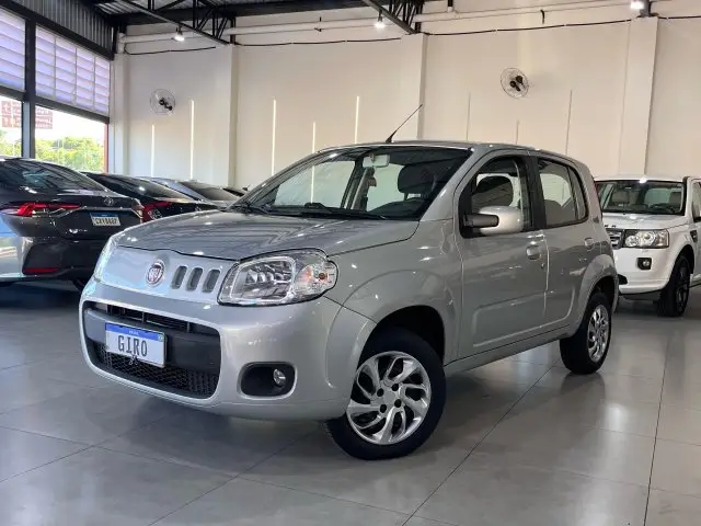 Carro Fiat Uno 2014 Vivace 1.0 8V (Flex) 4p