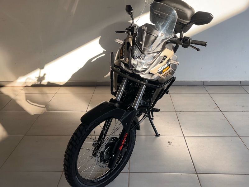 Honda XRE Sahara 300