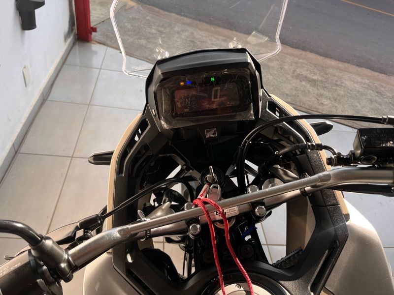 Honda XRE Sahara 300
