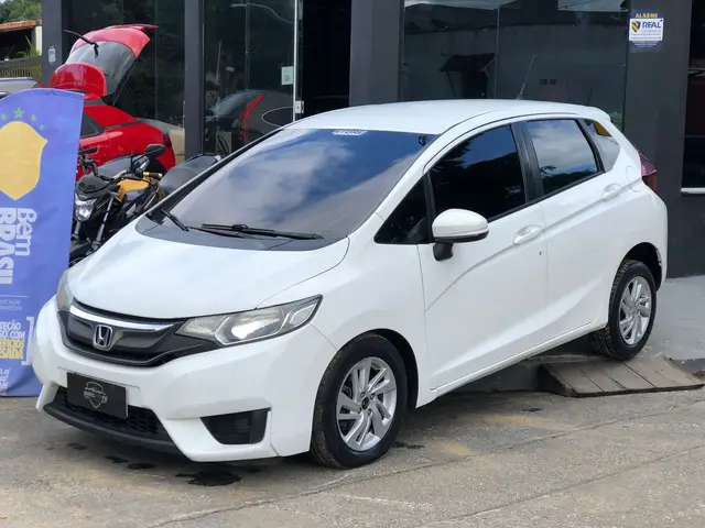 Carro Honda Fit 2015 1.5 16v LX CVT (Flex)