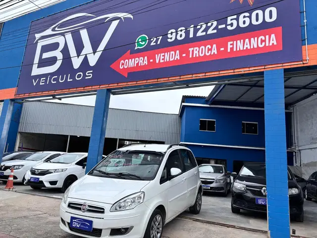 Carro Fiat Idea 2014 Attractive 1.4 8V (Flex)