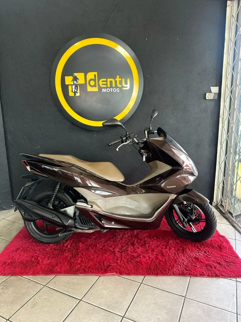 Honda PCX 150 DLX