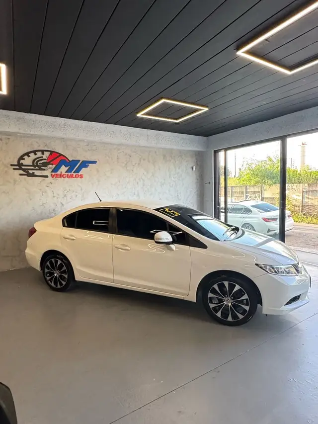 Carro Honda Civic 2015 LXR 2.0 i-VTEC (Aut) (Flex)