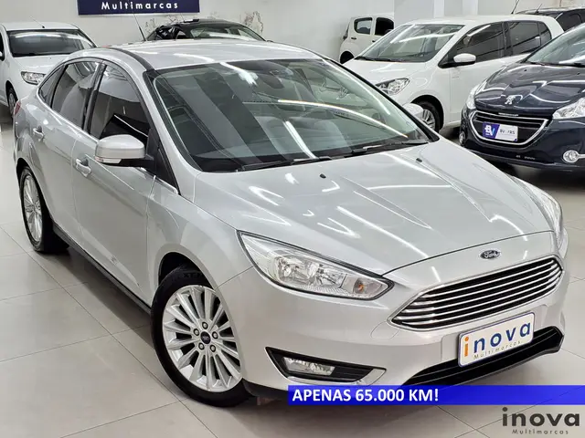 Carro Ford Focus Hatch 2016 Titanium Plus 2.0 PowerShift