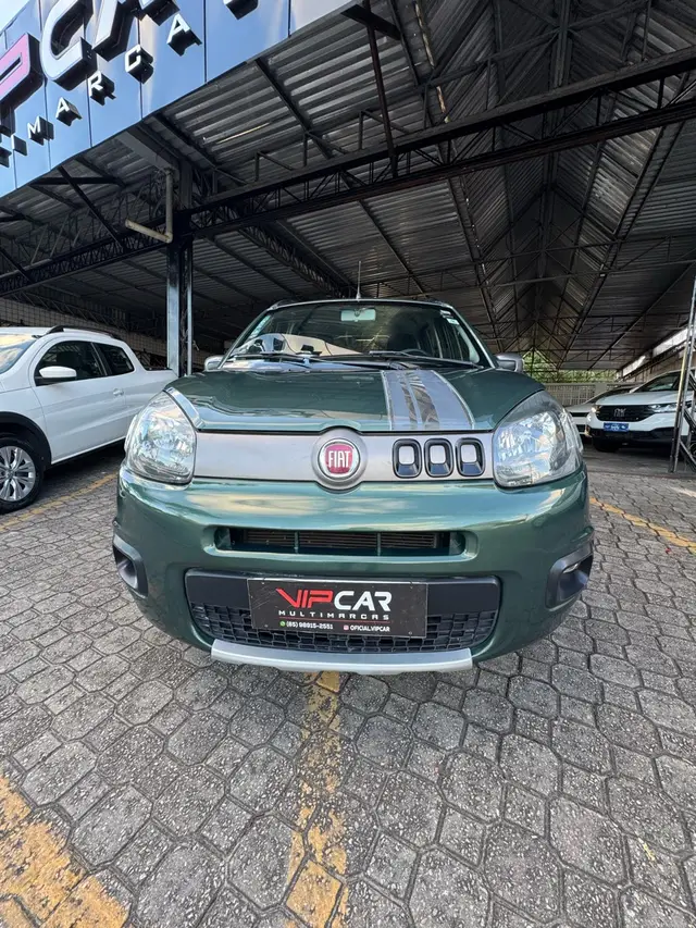 Carro Fiat Uno 2016 Way Celeb. 1.0 8V (Flex) 4p