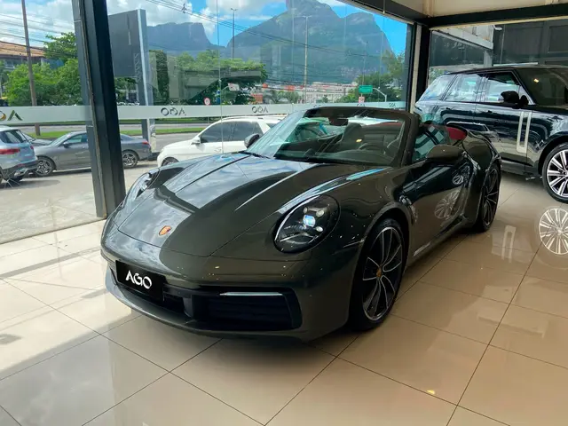 Carro Porsche 911 Cabriolet 2022 Carrera