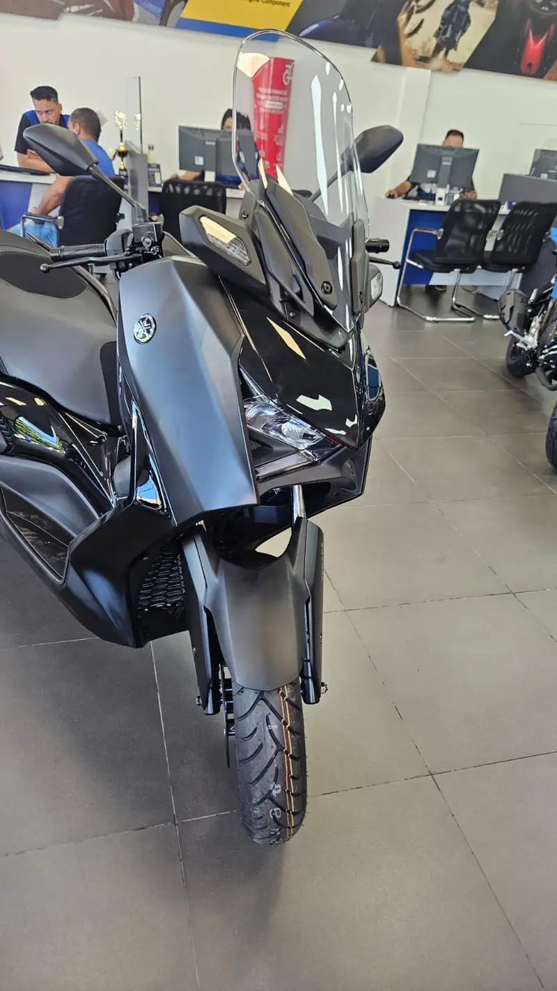 Yamaha XMax 250 Connected