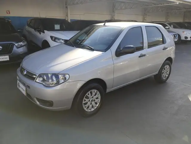 Carro Fiat Palio 2014 Celebration 1.0 Fire Flex 8V 4p