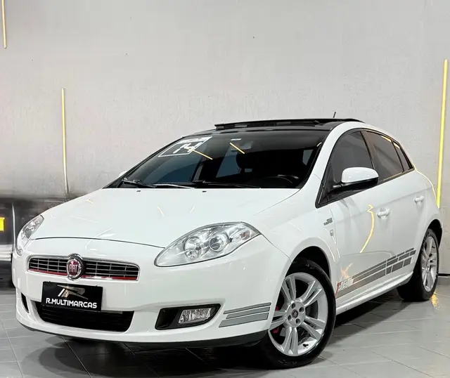 Carro Fiat Bravo 2014 T-Jet 1.4 16V