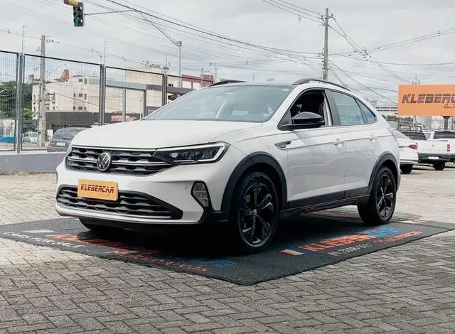 Carro Volkswagen Nivus 2024 Highline 200 TSI
