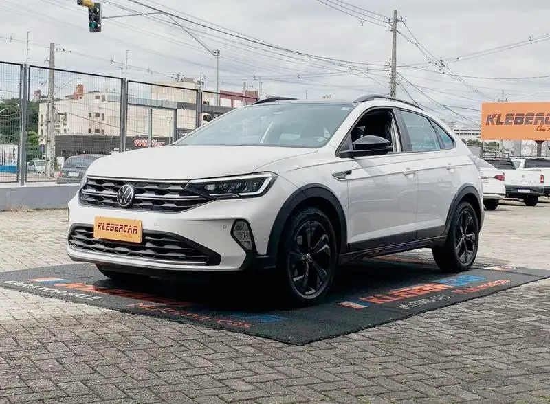 Volkswagen Nivus Highline 200 TSI
