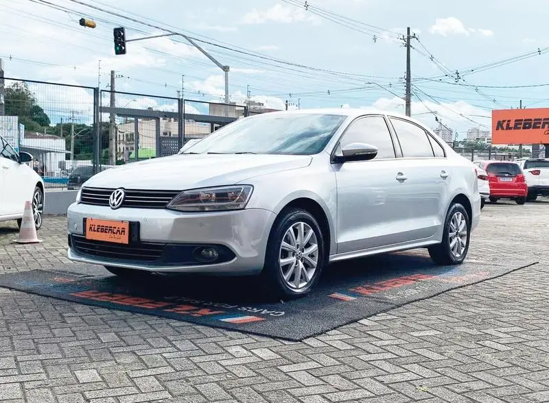 Volkswagen Jetta 2.0 Comfortline (Flex)