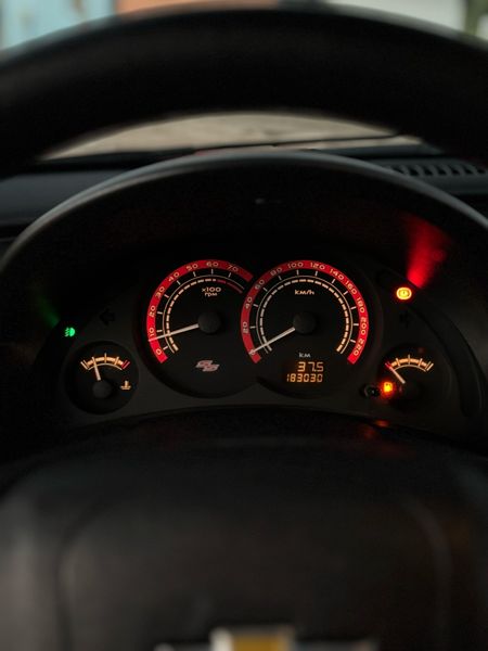 Corsa Hatch SS 1.8 (Flex)