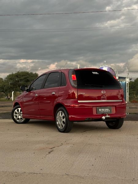 Corsa Hatch SS 1.8 (Flex)