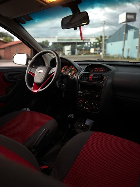 Corsa Hatch SS 1.8 (Flex)