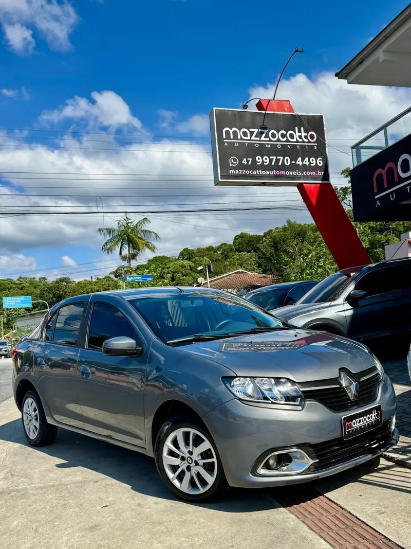 Renault Logan Expression 1.6 8V (Flex)