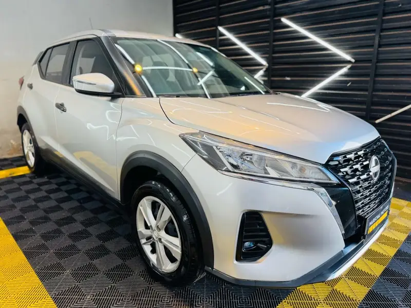 Nissan Kicks Active 1.6 (Flex)