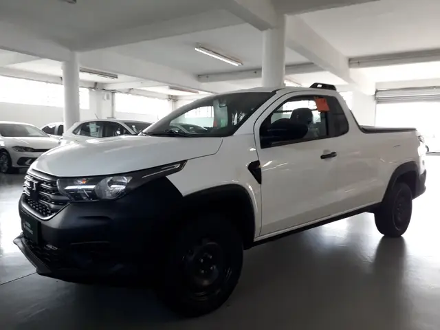 Carro Fiat Strada 2023 Endurance 1.4 Cabine Plus (Flex)