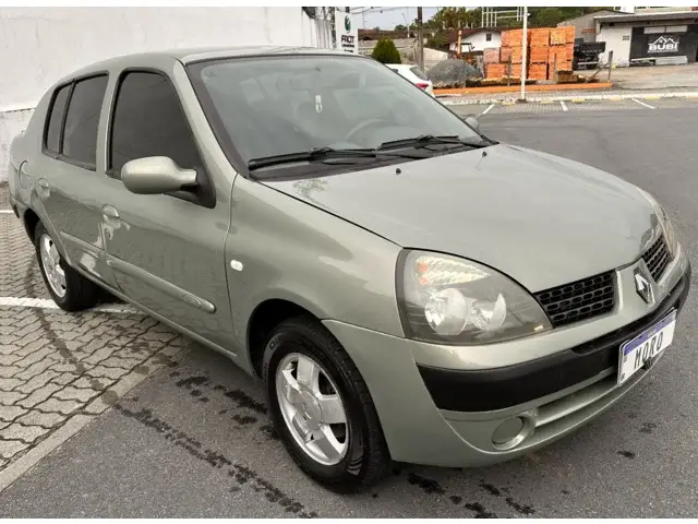Carro Renault Clio 2005 Hatch. Privilége 1.6 16V (flex)