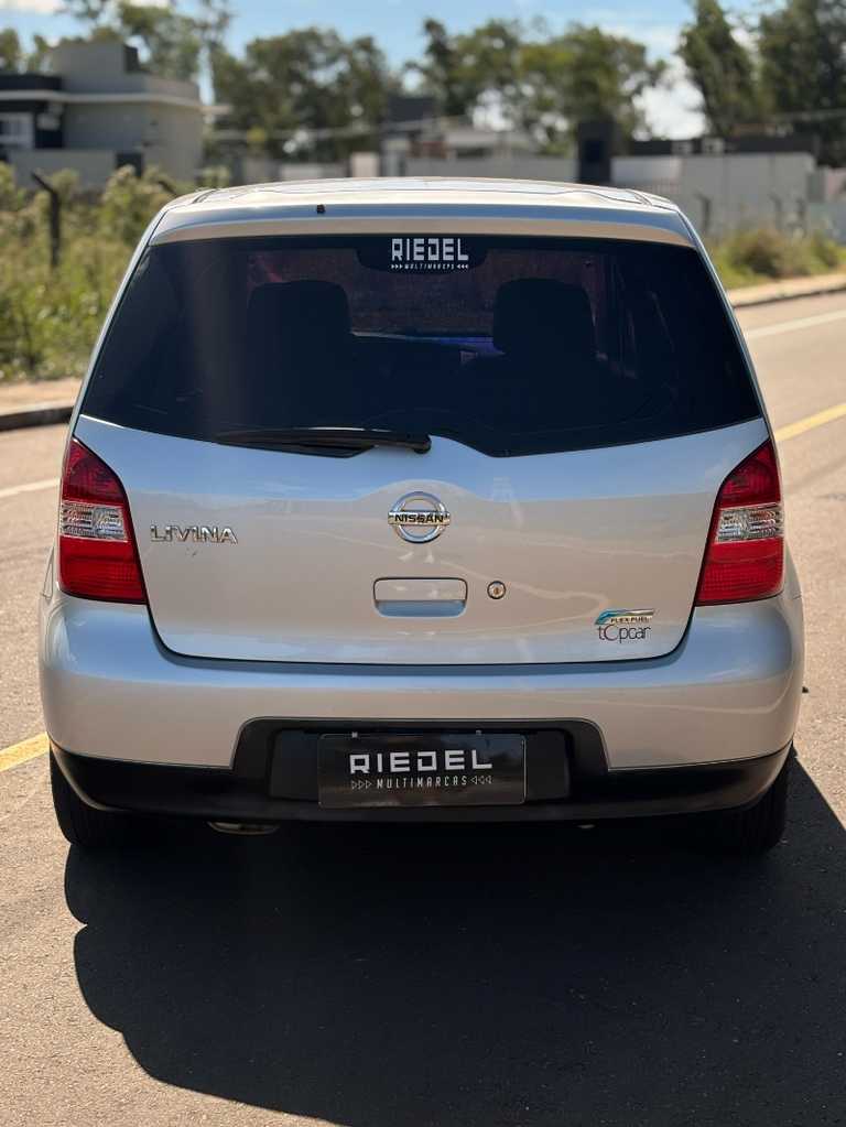 alt=