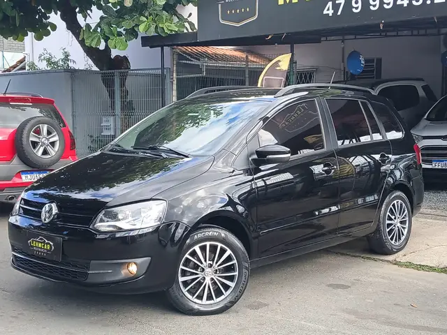 Carro Volkswagen SpaceFox 2011 1.6 8V Trend (Flex)