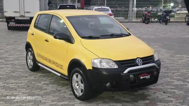 Carro Volkswagen CrossFox 2006 1.6 (Flex)