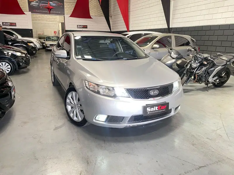 Kia Cerato 1.6 16V  Flex (Automatico)